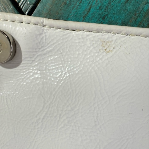 Coach White Patent Leather Clutch Wristlet Wallet - Picture 5 of 16